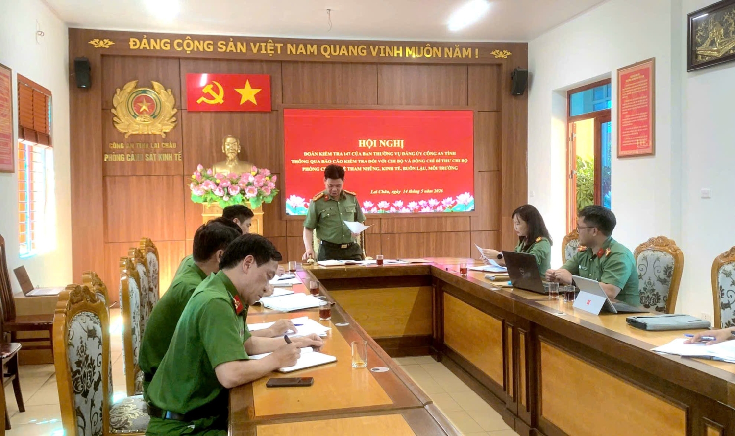 Đại tá Tao Văn Trường, Ủy viên BTV Đảng ủy, Phó Giám đốc CAT, Trưởng đoàn kiểm tra phát biểu chỉ đạo