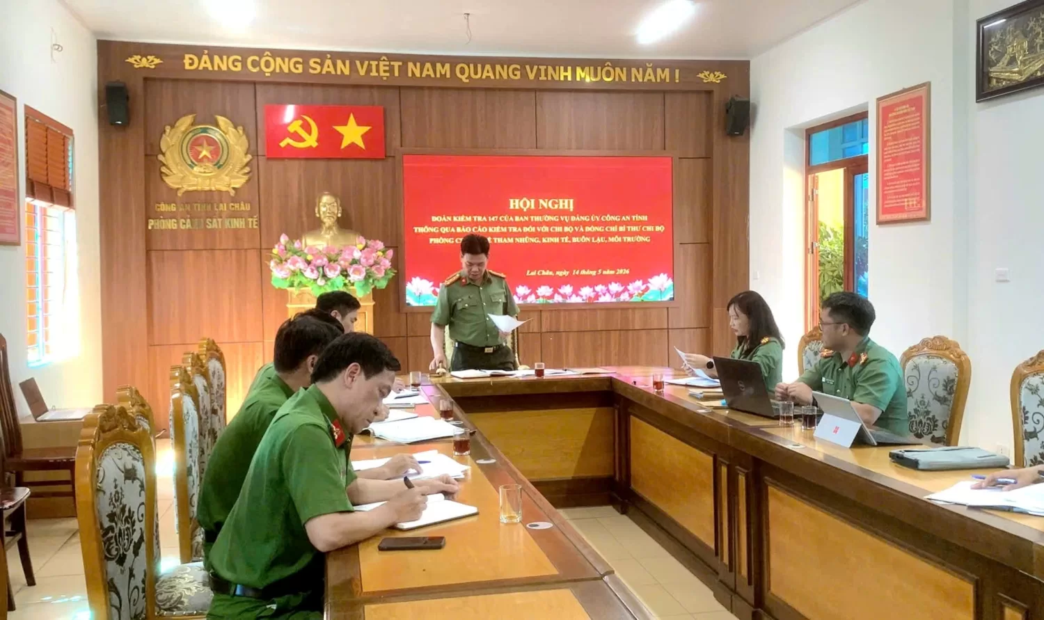 Đại tá Tao Văn Trường, Ủy viên BTV Đảng ủy, Phó Giám đốc CAT, Trưởng đoàn kiểm tra phát biểu chỉ đạo