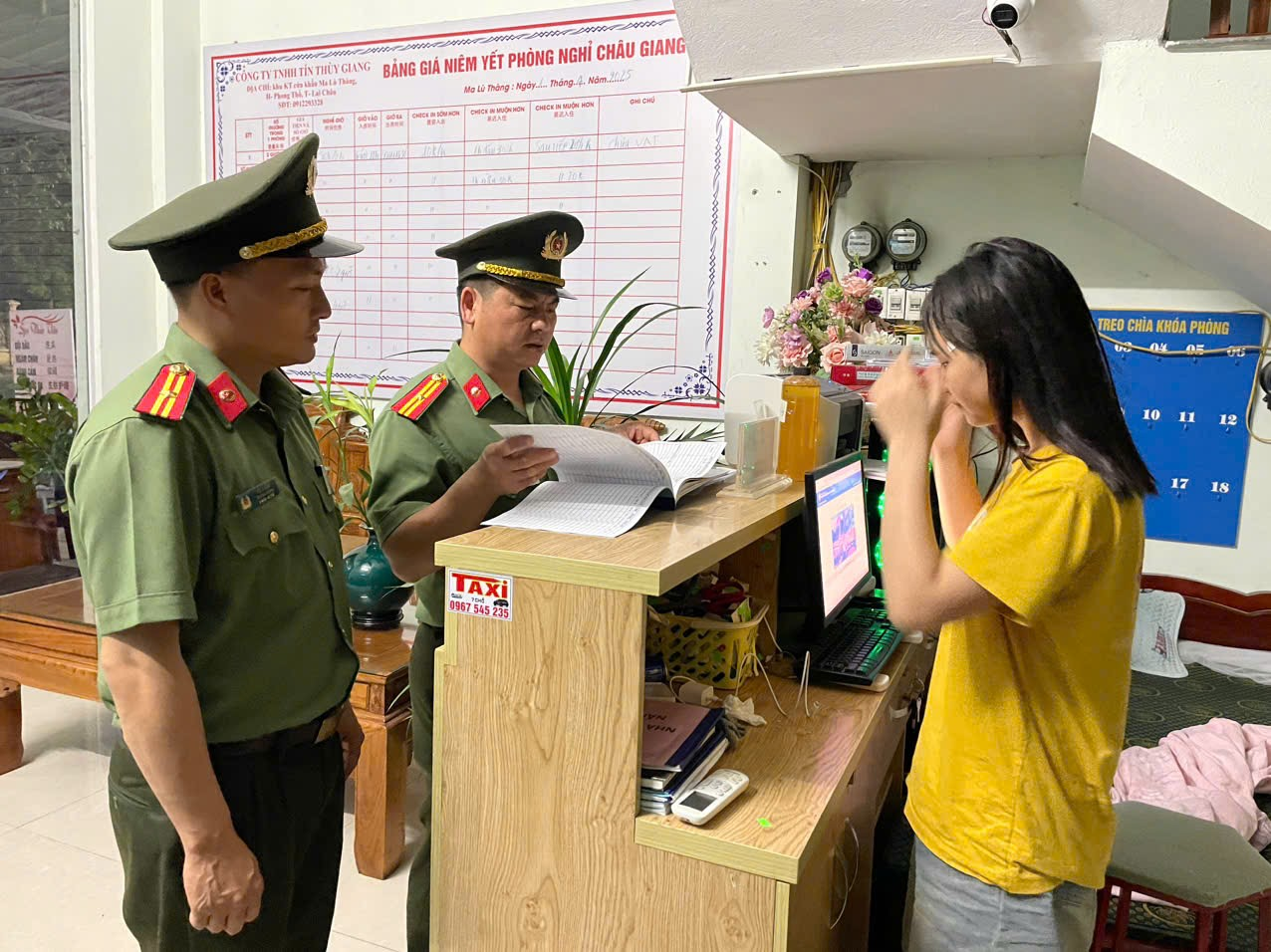 Tăng cường Công tác kiểm tra hoạt động lưu trú của người nước ngoài tại các nhà nghỉ  khu kinh tế cửa khẩu Ma Lù Thàng, tỉnh lại Châ
