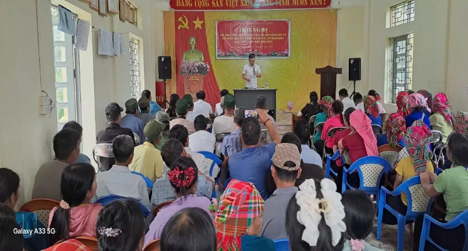 Phòng An ninh nội địa tham mưu UBND xã Tân Uyên tổ chức đối thoại   với các hộ dân tái định cư thôn Tân Muôn, xã Tân Uyên.