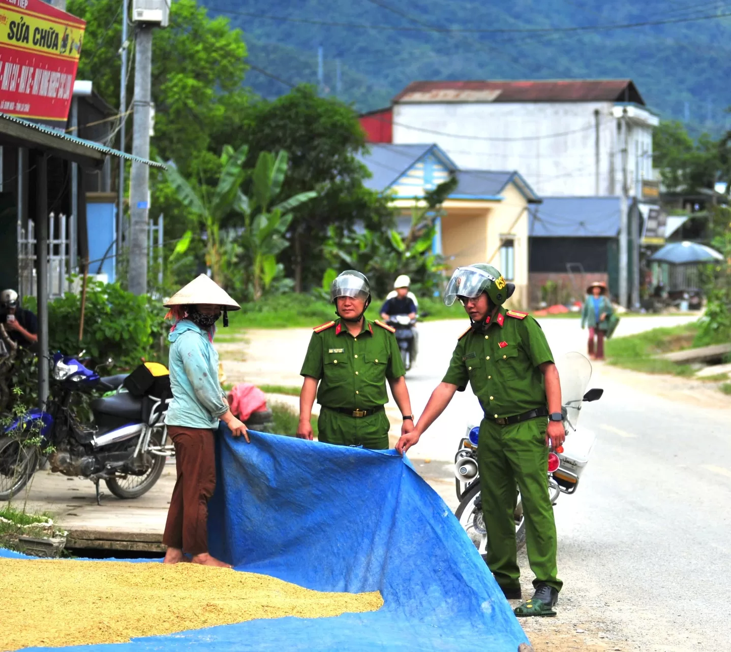 Toàn cảnh buổi tuyên truyền