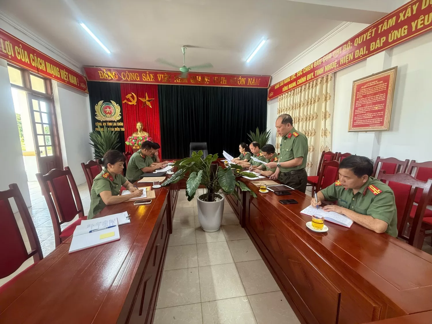 Quang cảnh hội nghị