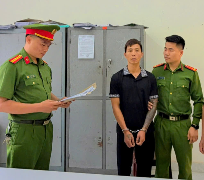 Cơ quan điều tra tống đạt các văn bản tố tụng đối với nguyễn Văn Đăng