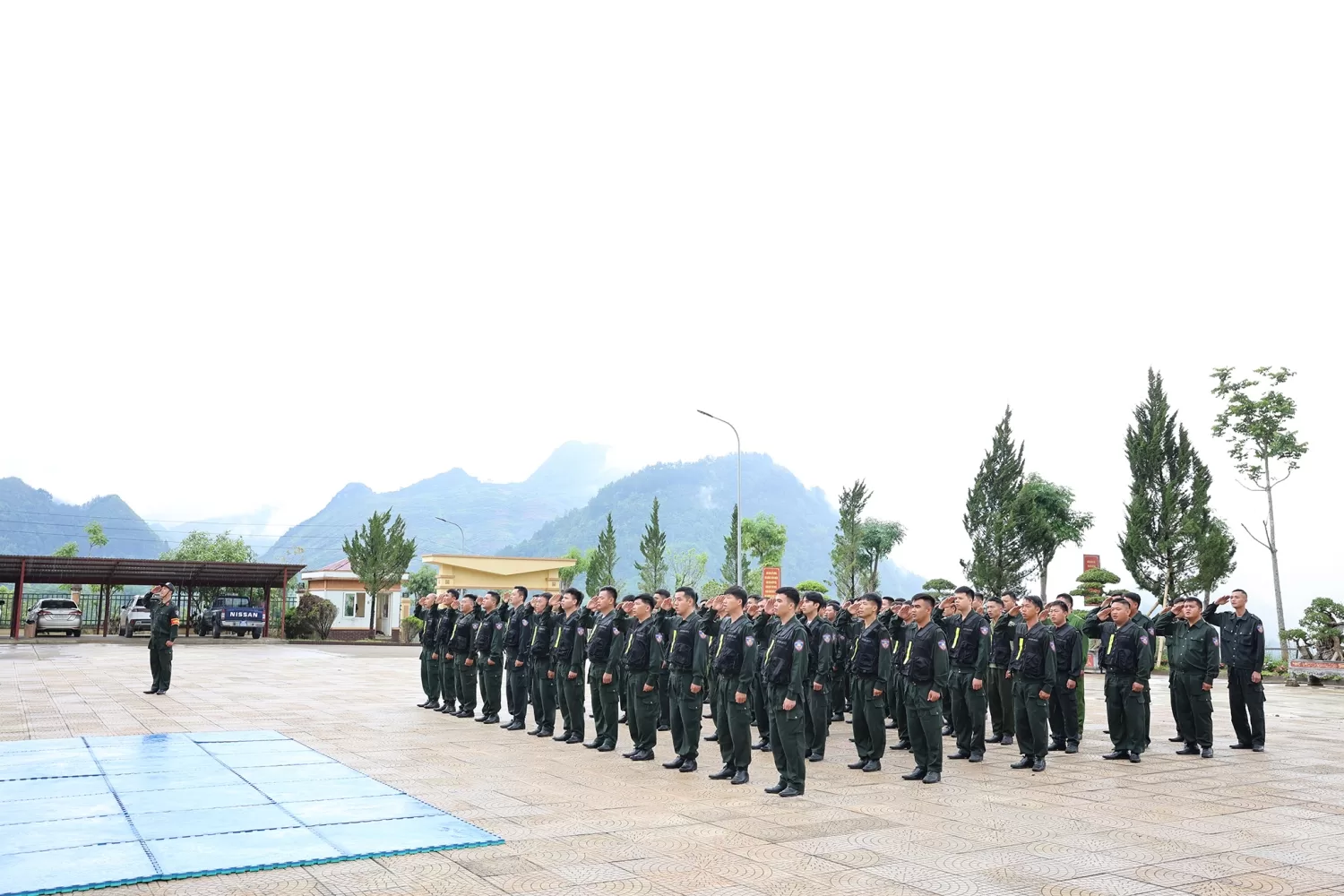 Quang cảnh buổi lễ bế giảng