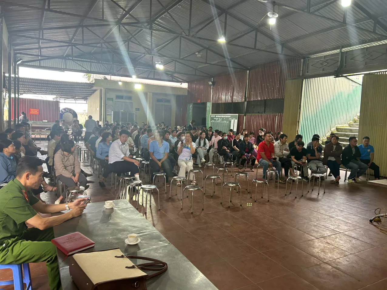 Đông đảo học viên tham dự buổi tập huấn nghiệp vụ về phòng cháy chữa cháy và cứu nạn cứu hộ