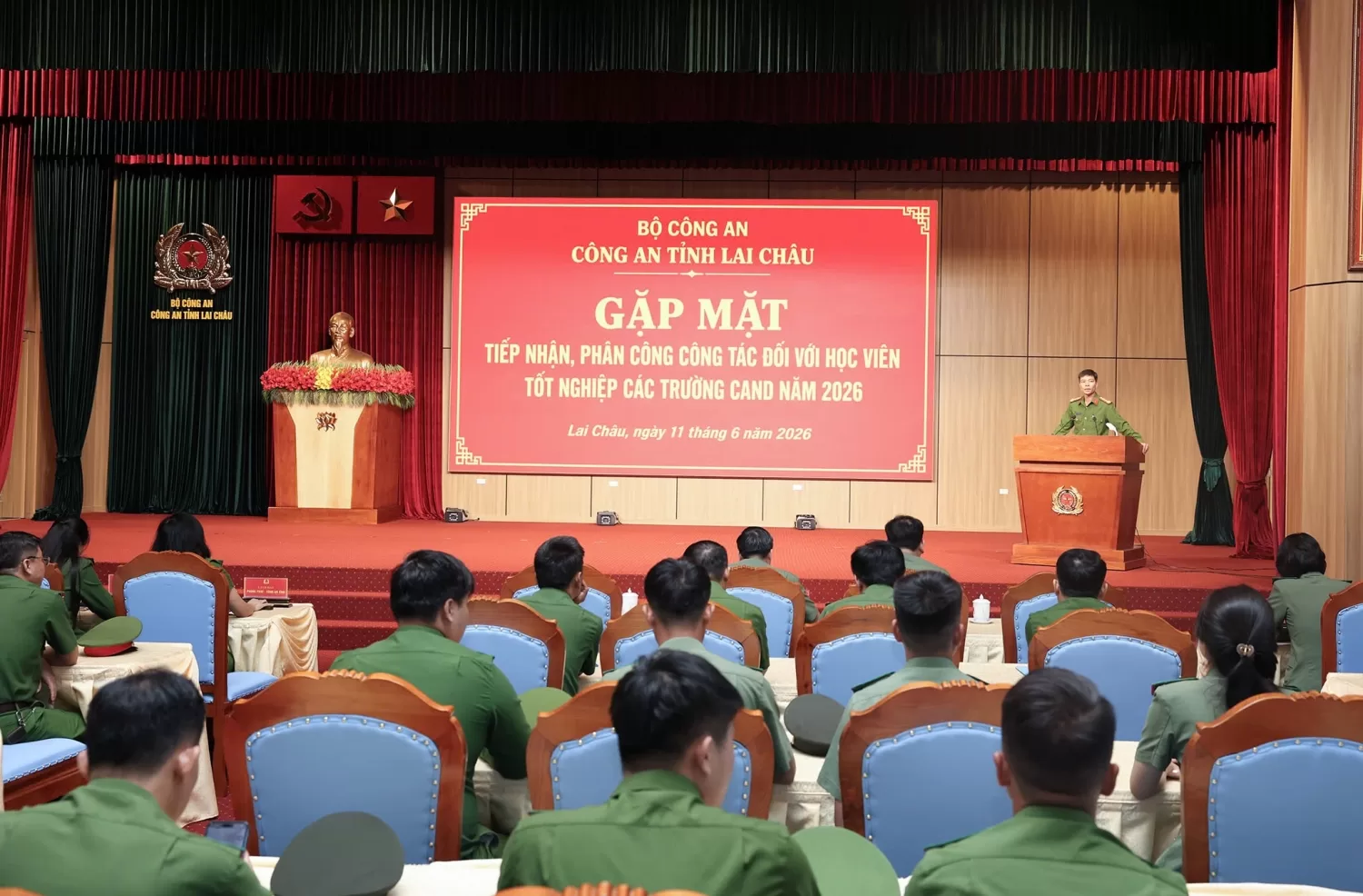 Quang cảnh buổi gặp mặt