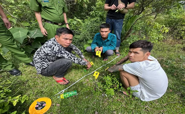 Công an xã Mường Than bắt giữ 03 đối tượng tổ chức sử dụng trái phép chất ma túy