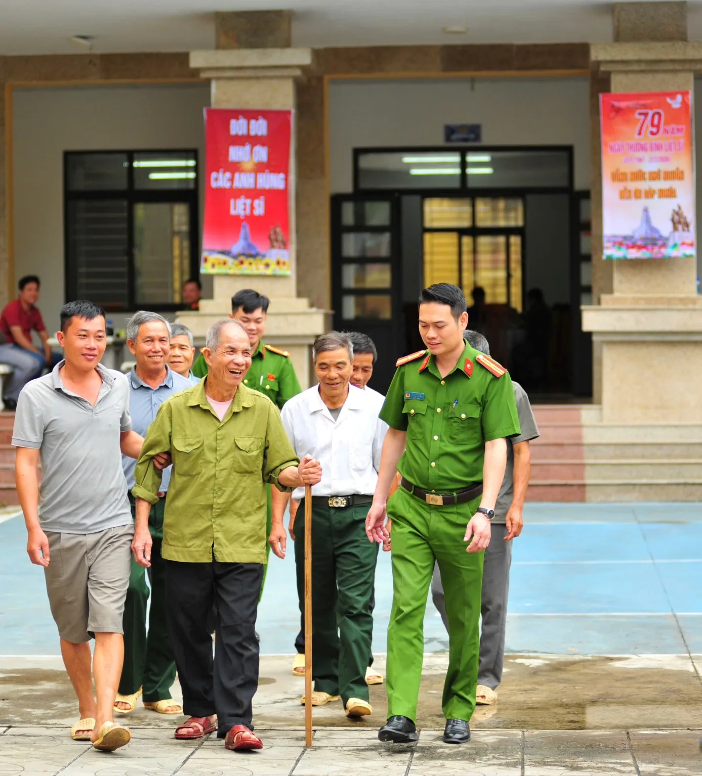 C:\Users\LC-PV01-PHAPCHE\Desktop\bai viet\8.jpg