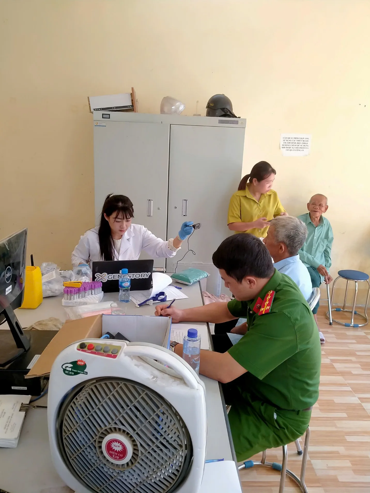 Công an xã Phong Thổ hành trình tri ân từ những mẫu AND thân nhân liệt sĩ