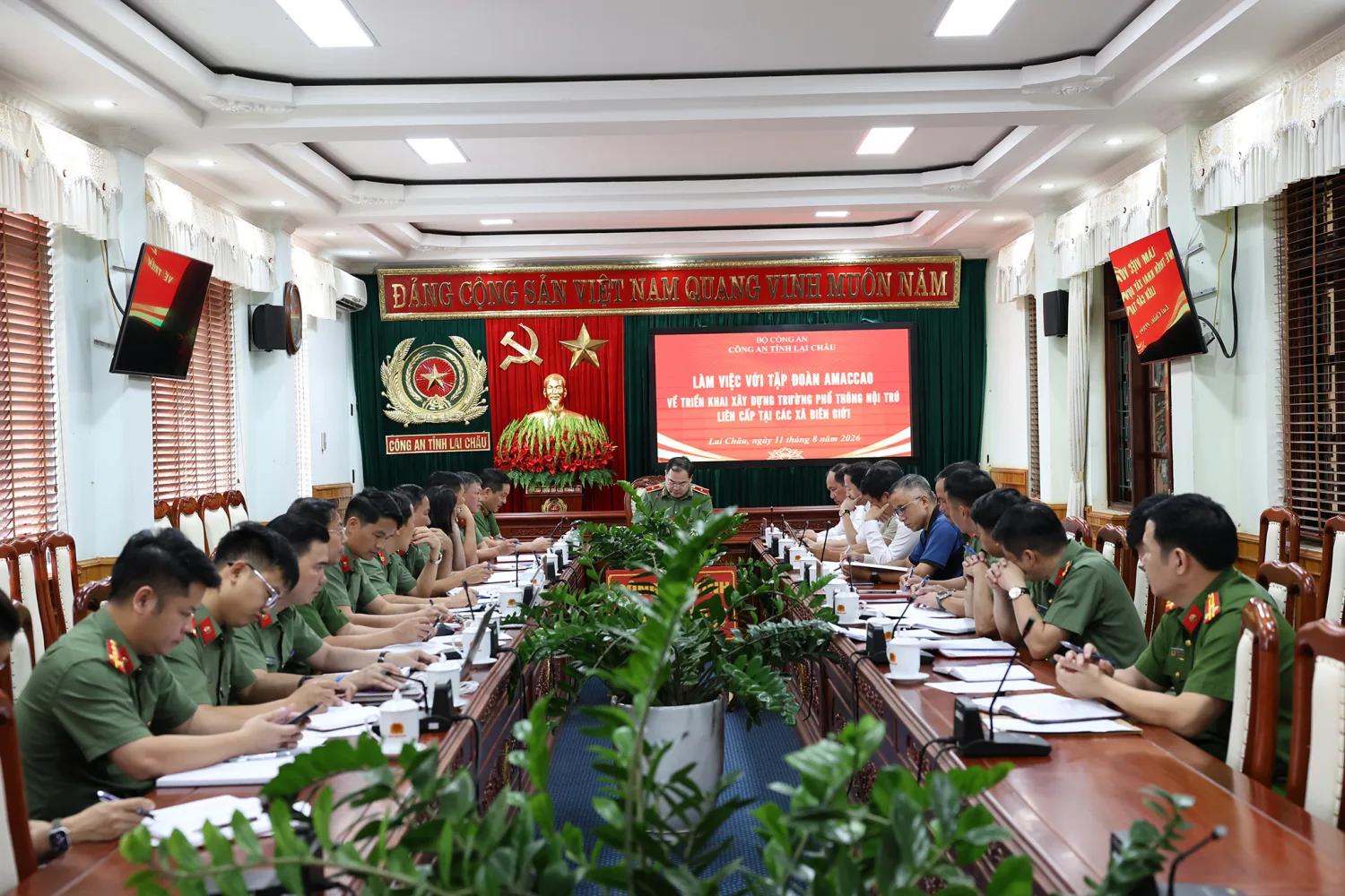 Bảo đảm tiến độ bàn giao các trường phổ thông nội trú liên cấp tại các xã biên giới