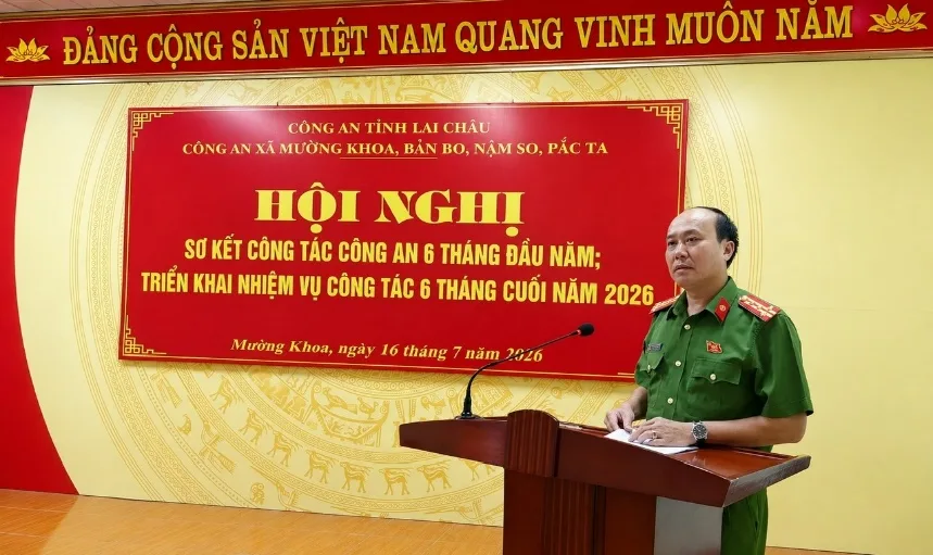 Công an xã Mường Khoa triển khai hiệu quả công tác tuyên truyền, vận động thu hồi vũ khí, vật liệu nổ, công cụ hỗ trợ.