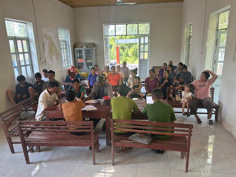 Công an xã Nậm Tăm tăng cường tuyên truyền công tác bảo vệ rừng và phòng cháy, chữa cháy rừng