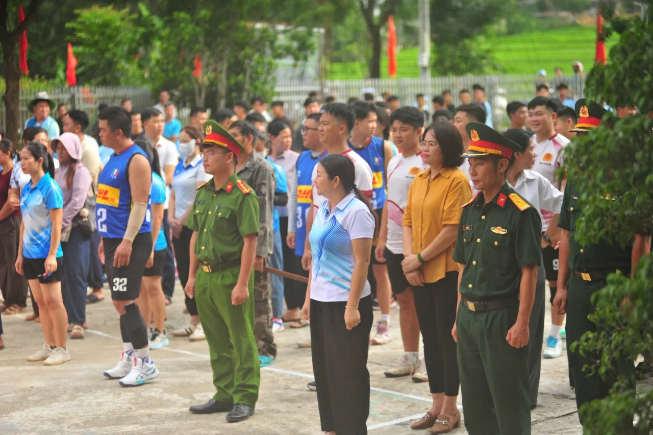 Công an xã tham dự Lễ khai mạc Đại hội