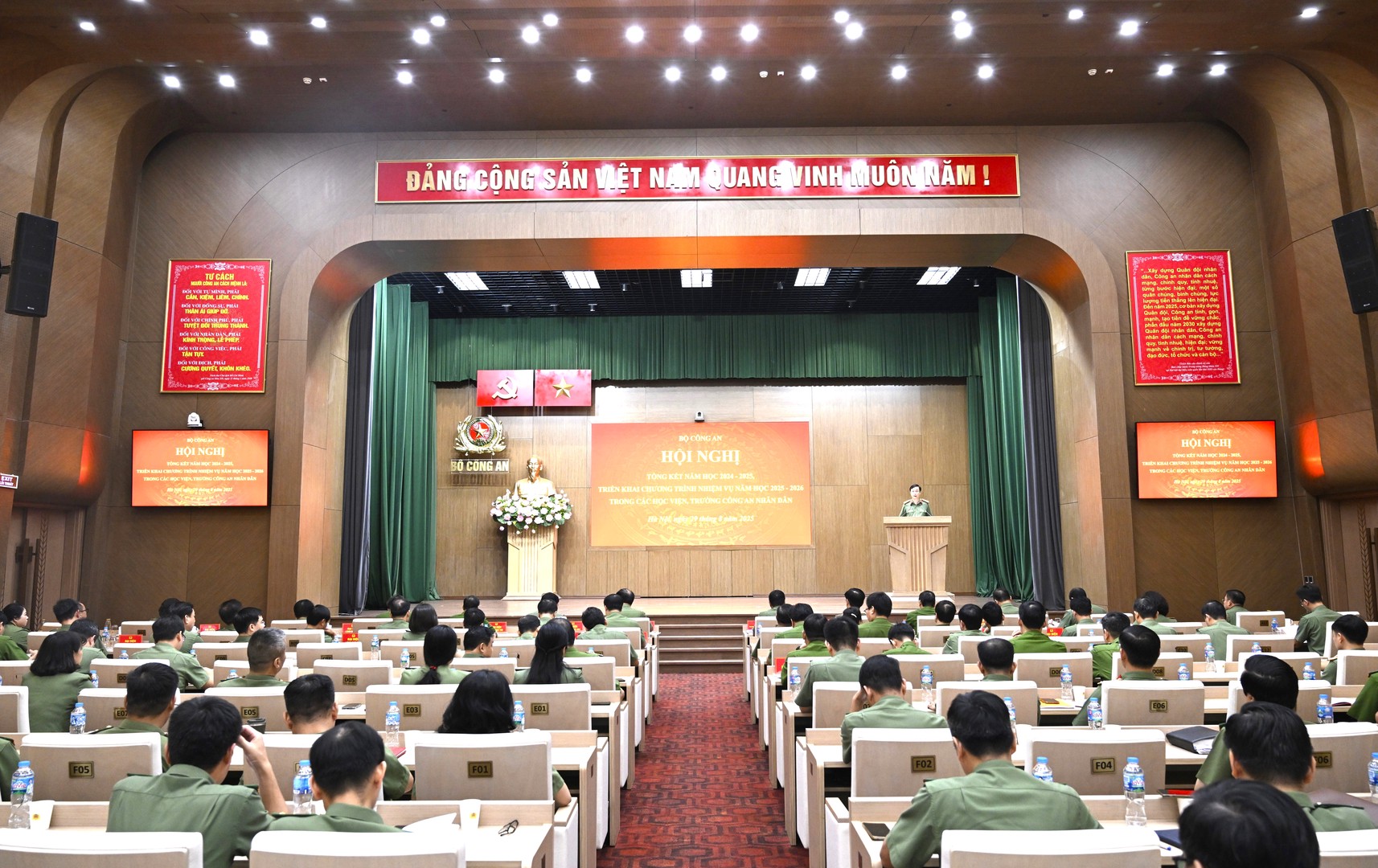 Các học viện, trường CAND thi đua hoàn thành xuất sắc nhiệm vụ công tác năm học 2025-2026