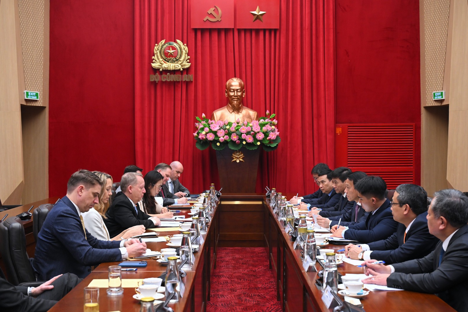 Bộ trưởng Bộ Công an tiếp xã giao Đại biện lâm thời Phái đoàn ngoại giao Hoa Kỳ tại Việt Nam