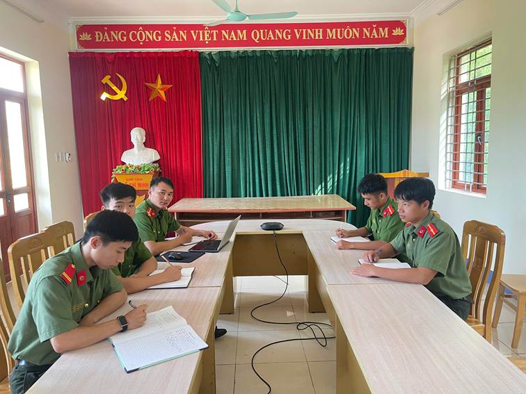 Đoàn viên tham gia bồi dưỡng và sinh hoạt chuyên đề
