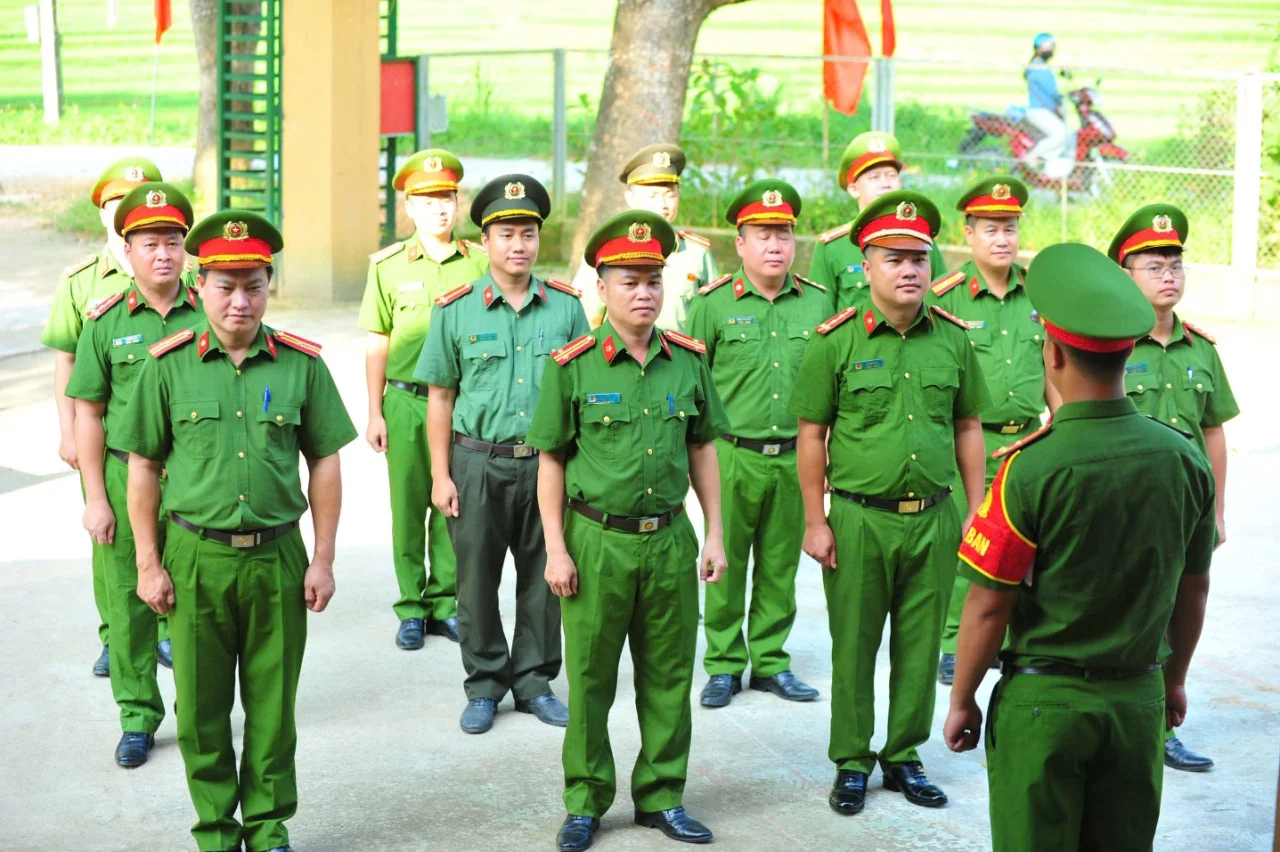 Tổ Điều lệnh bán chuyên trách Công an xã phổ biến kế hoạch tập huấn