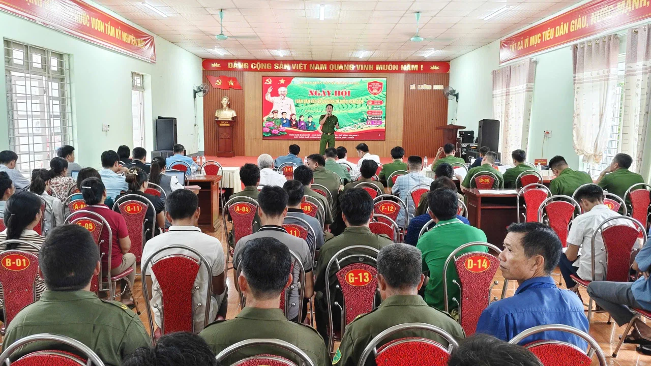 Quang cảnh Ngày hội