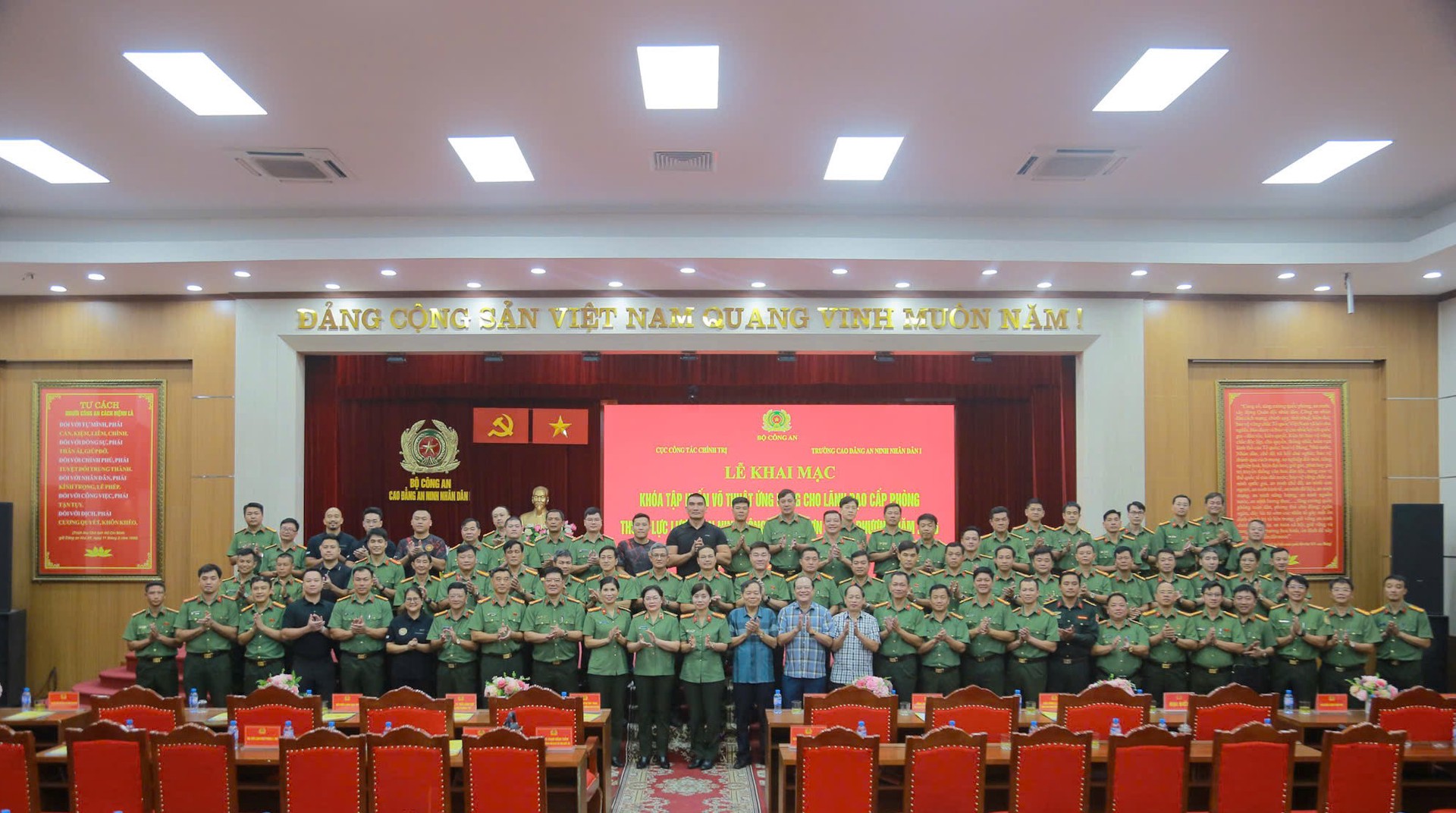 Khai mạc Khóa tập huấn võ thuật ứng dụng cho lực lượng An ninh năm 2026