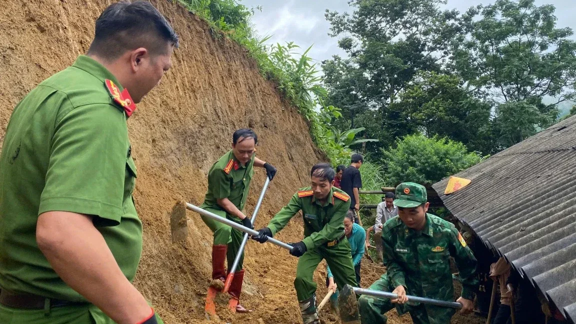 CÔNG AN XÃ SIN SUỐI HỒ LẤY DÂN LÀM GỐC, HỌC BÁC TỪ NHỮNG VIỆC LÀM HÀNG NGÀY