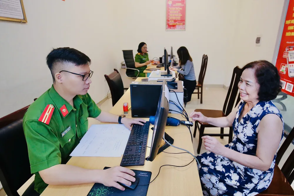 Công bố các thủ tục hành chính mới, sửa đổi, bổ sung và bị bãi bỏ trong lĩnh vực quản lý xuất nhập cảnh