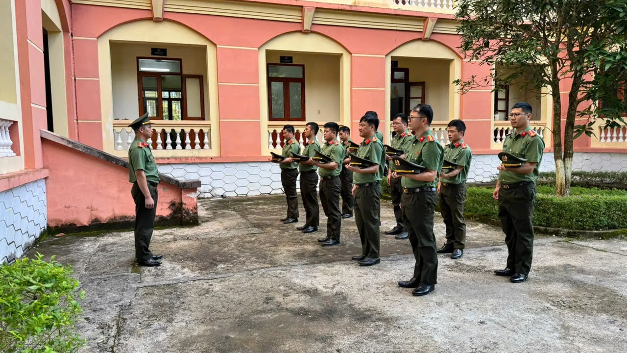 CBCS Phòng An ninh đối ngoại tham gia tập luyện