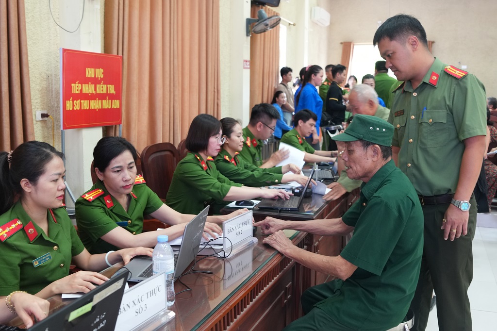 Thủ tướng Chính phủ yêu cầu đẩy mạnh thực hiện tìm kiếm, quy tập và xác định danh tính hài cốt liệt sĩ
