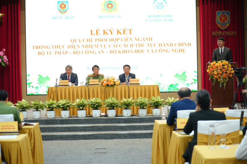 Cải cách thủ tục hành chính phải đổi mới thực chất, toàn diện, gắn với chuyển đổi số