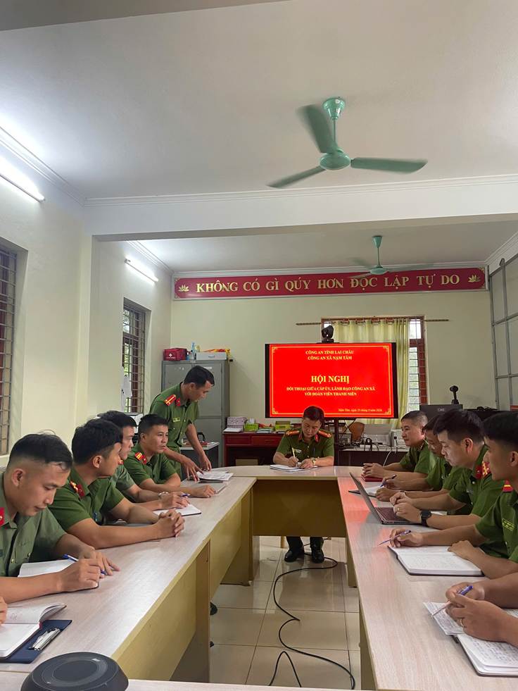 Toàn cảnh buổi Hội nghị đối thoại