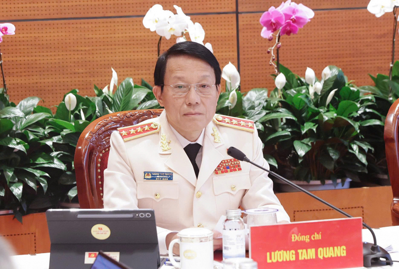 Đoàn đại biểu Đảng bộ Công an Trung ương đóng góp nhiều ý kiến vào các dự thảo Văn kiện trình Đại hội Đảng