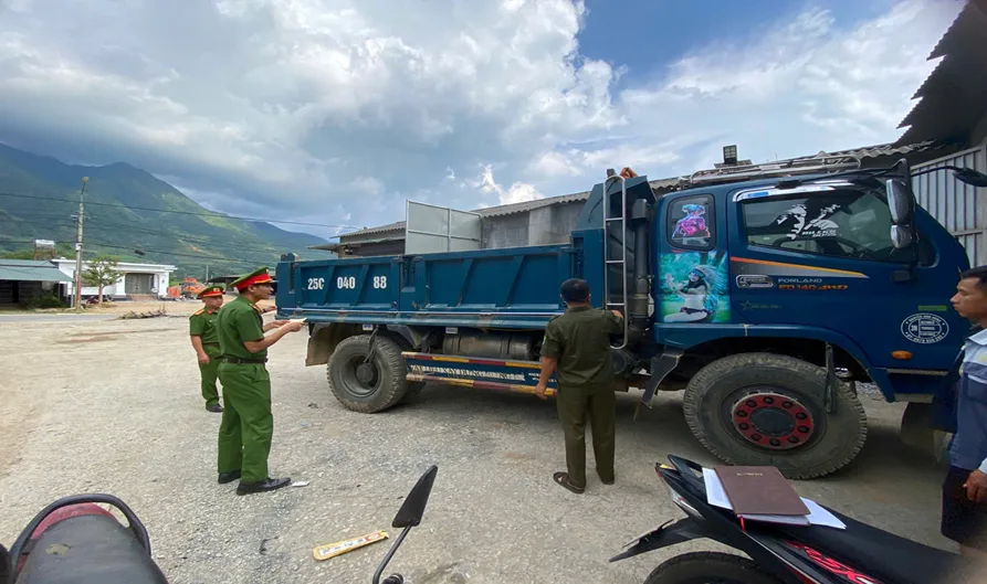 Tổng rà soát phương tiện vận tải, góp phần bảo đảm trật tự, an toàn giao thông