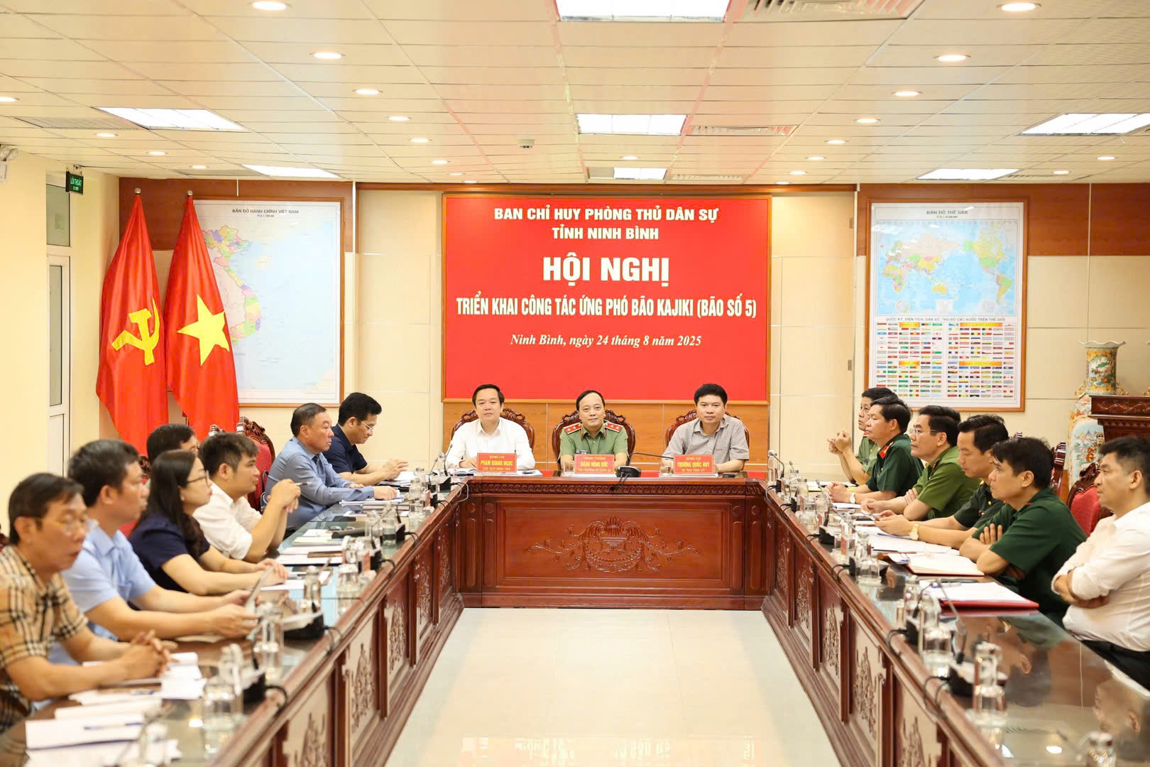Bộ Công an tăng cường lực lượng ứng phó khẩn cấp bão số 5 (Kajiki)