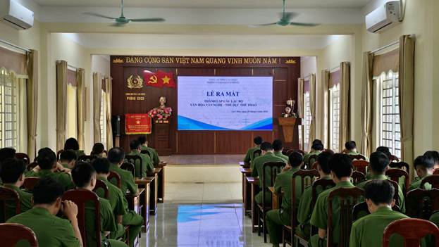 Phòng Cảnh sát cơ động tổ chức lễ ra mắt câu lạc bộ văn hóa, văn nghệ - thể dục thể thao.