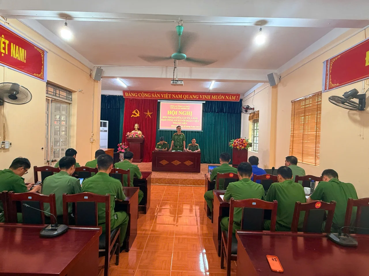 Toàn cảnh Hội nghị đối thoại
