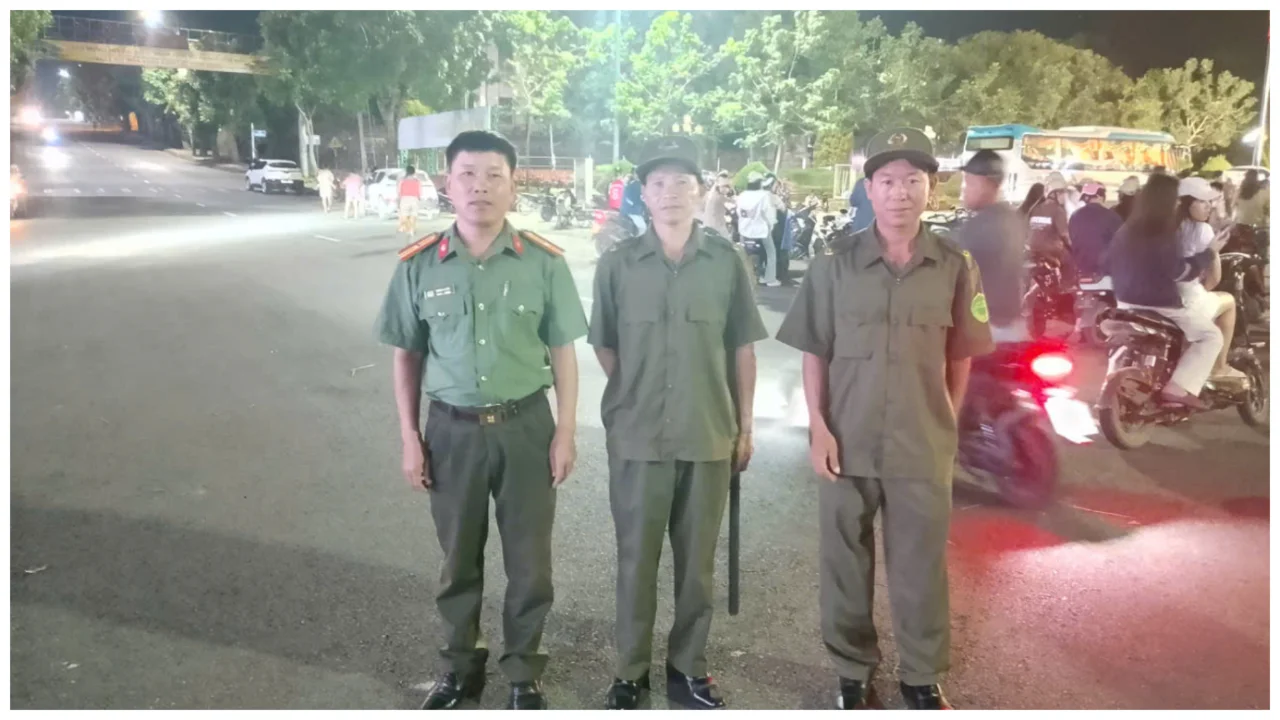 Công an xã Bình Lư tăng cường tuần tra ban đêm, chủ động bảo đảm an ninh, trật tự trên địa bàn