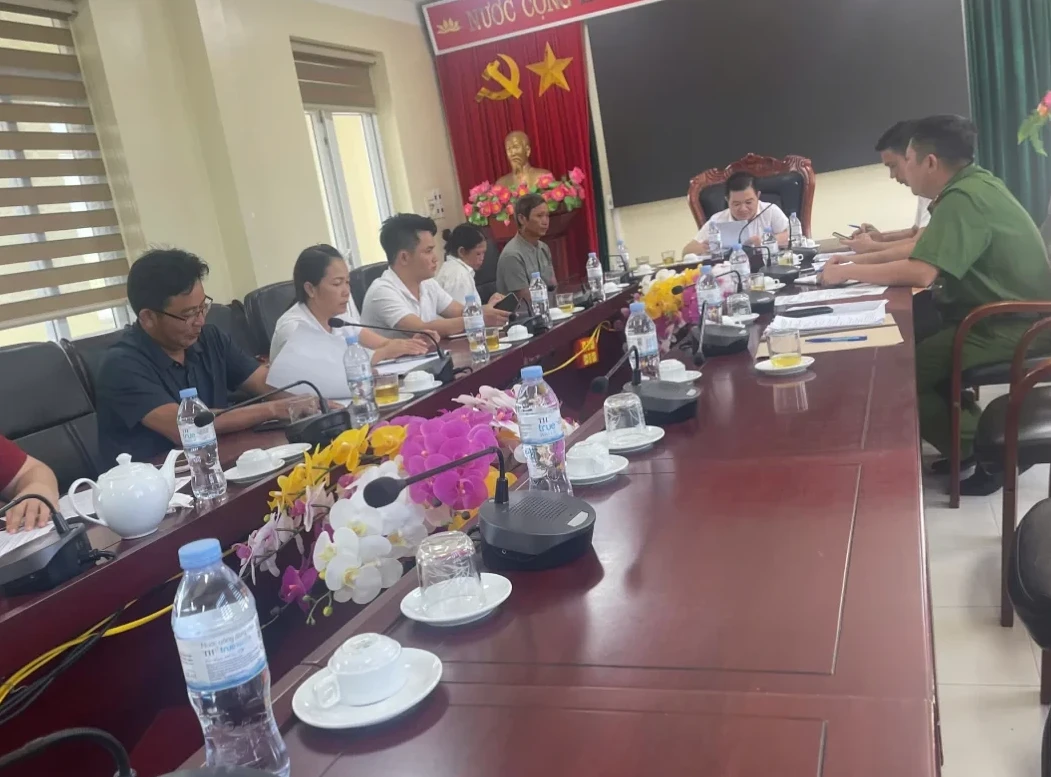 Công an xã Tân Uyên tham mưu UBND xã Tân Uyên họp xét tư vấn áp dụng biện pháp giáo dục tại xã