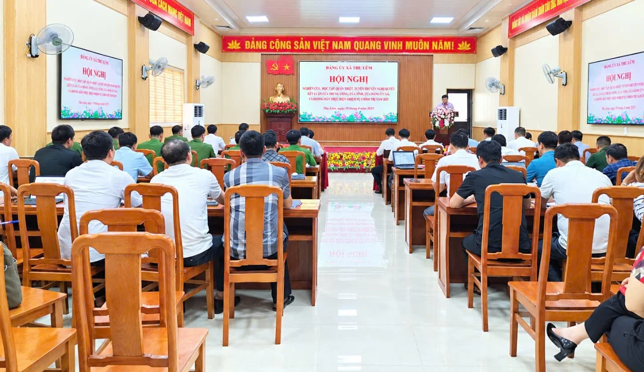 Công an xã Thu Lũm tăng cường học tập, quán triệt, triển khai thực hiện một số văn bản của Tỉnh ủy, Đảng ủy xã