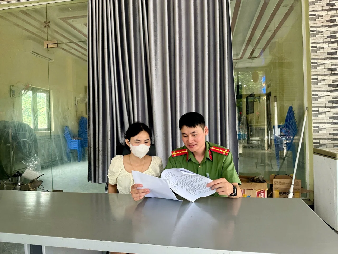Công an xã Pu Sam Cáp tăng cường quản lý người nước ngoài, chủ động bảo đảm ANTT từ cơ sở