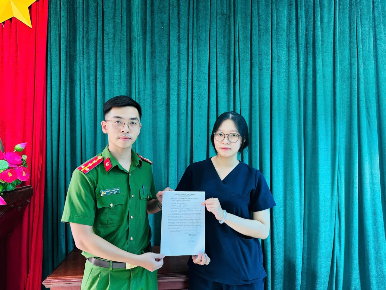 Nữ công dân trẻ phường Đoàn Kết xung phong đăng ký nghĩa vụ công an nhân dân năm 2027