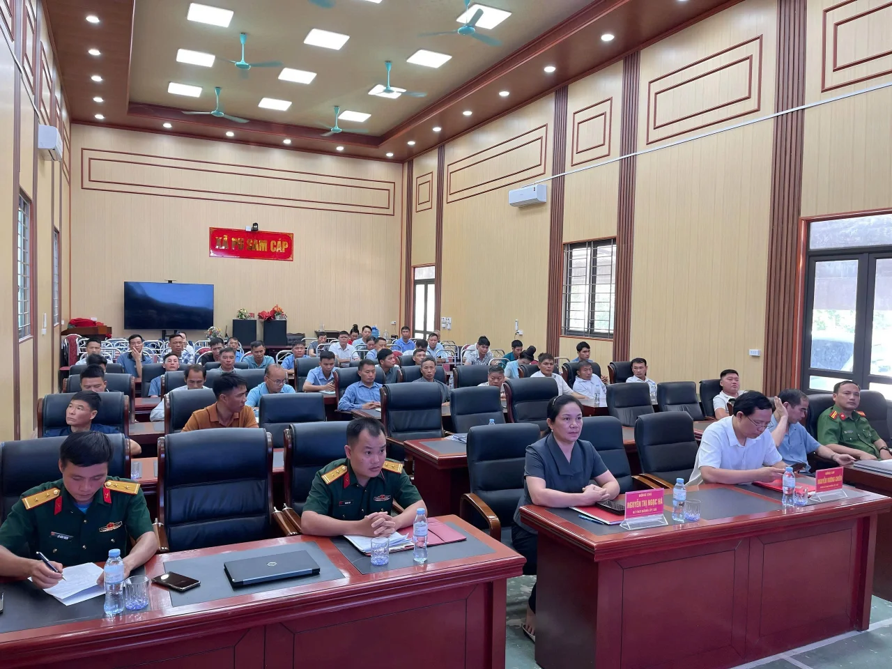 Công an và quân sự xã tham mưu UBND xã mở lớp bồi dưỡng kiến thức quốc phòng và an ninh cho đối tượng 4 năm 2026