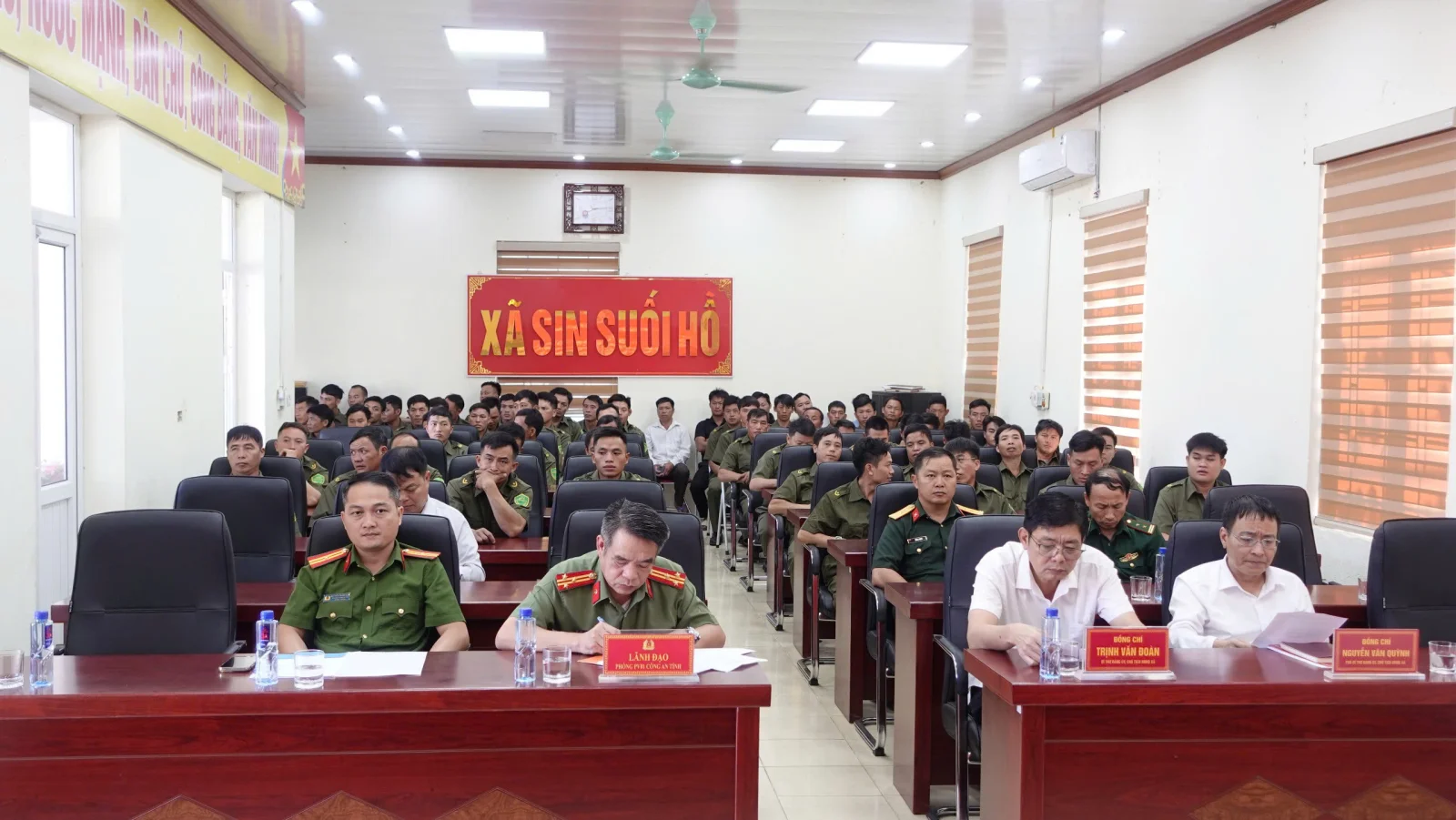 Công an xã Sin Suối Hồ tham mưu UBND xã tổ chức Lễ công bố Quyết định thành lập Tổ tham gia bảo vệ ANTT ở cơ sở