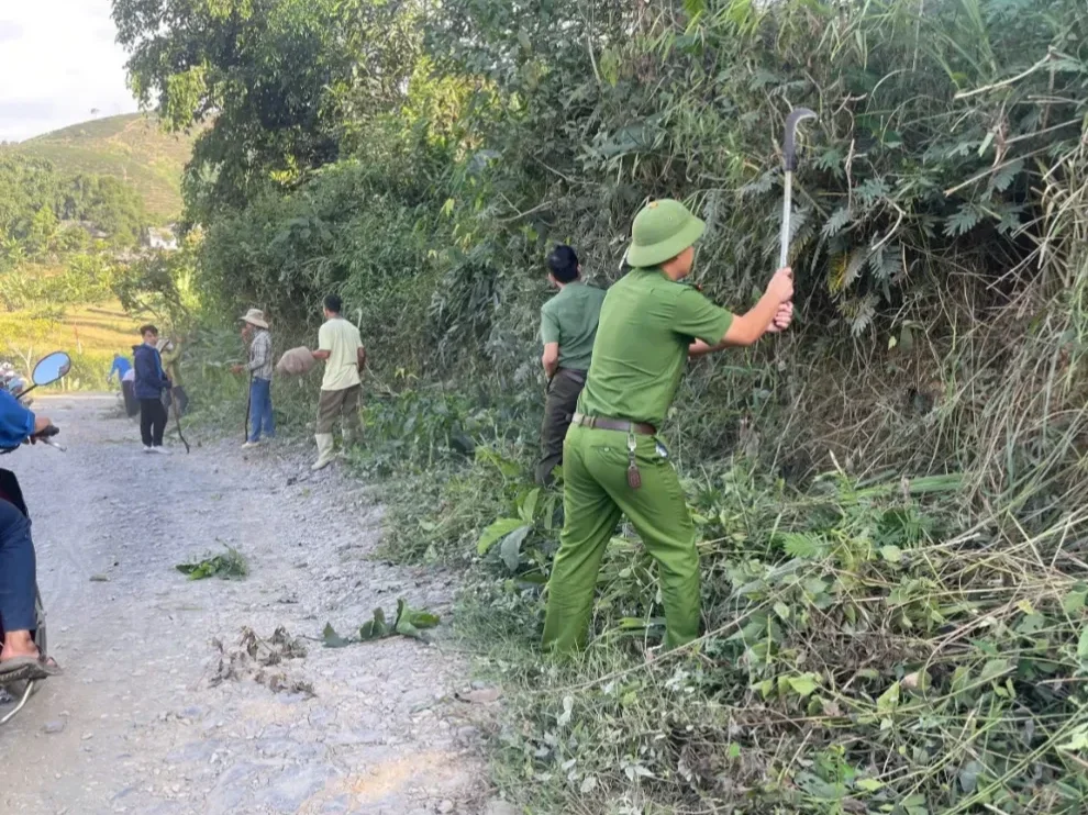 Chi đoàn Công an xã Mường Khoa ra quân hưởng ứng Chiến dịch 