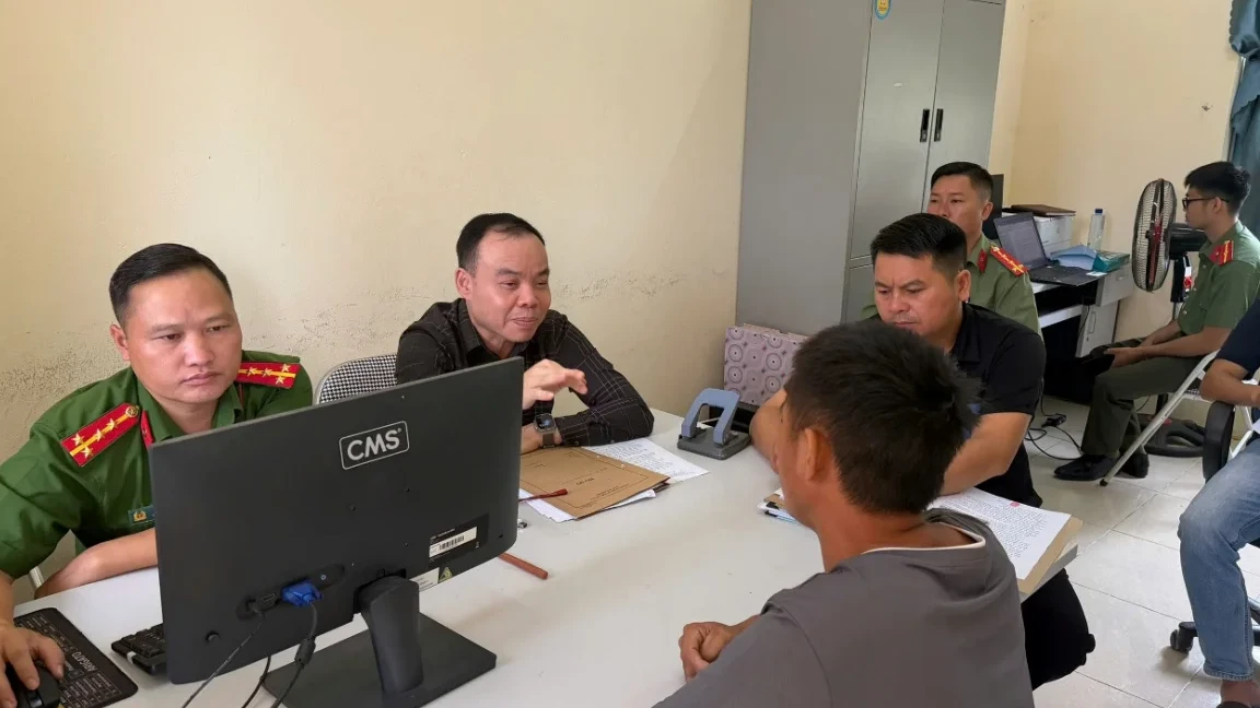 Công an xã Pa Tần tăng cường đảm bảo an ninh biên giới, phát hiện và xử lý các trường hợp nhập cảnh trái phép
