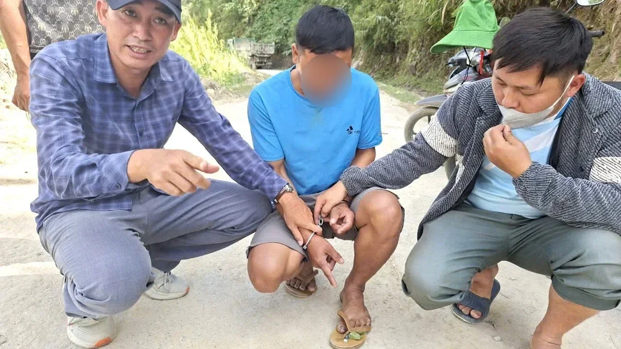 Công an xã Sin Suối Hồ đẩy mạnh công tác đấu tranh phòng, chống tội phạm ma túy và nâng cao cảnh giác cho Nhân dân