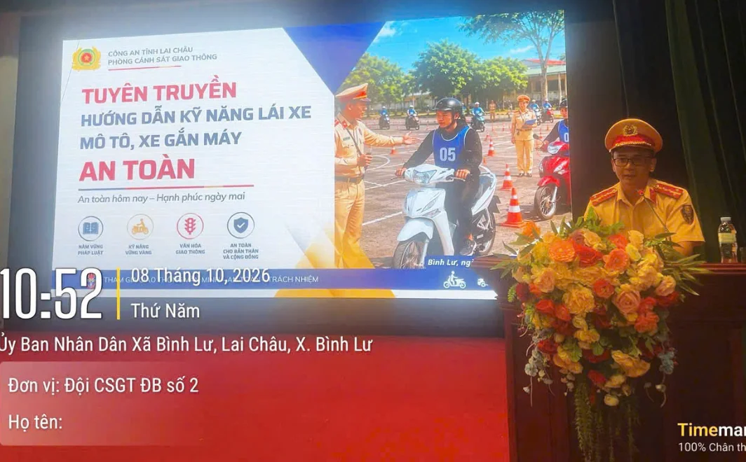 Tổ công tác trực tiếp hướng dẫn kỹ năng lái xe an toàn