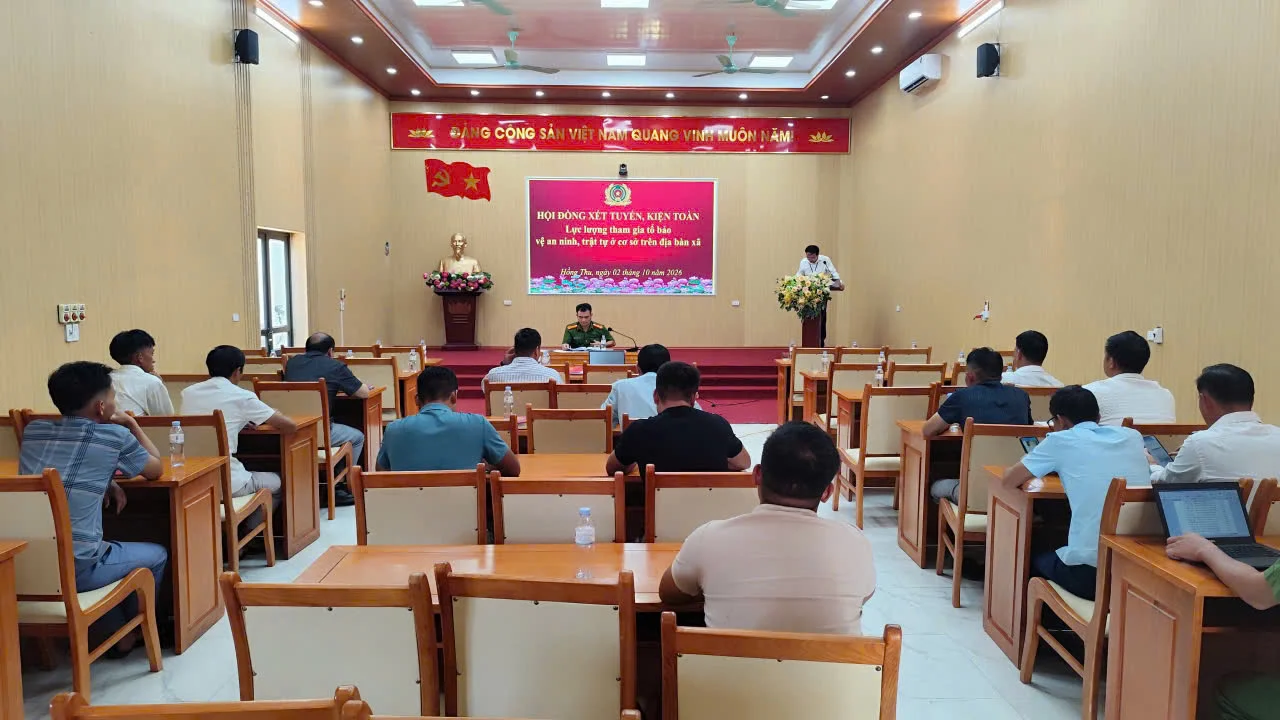 Xã Hồng Thu tổ chức xét tuyển, kiện toàn lực lượng tham gia bảo vệ an ninh trật tự tại cơ sở.