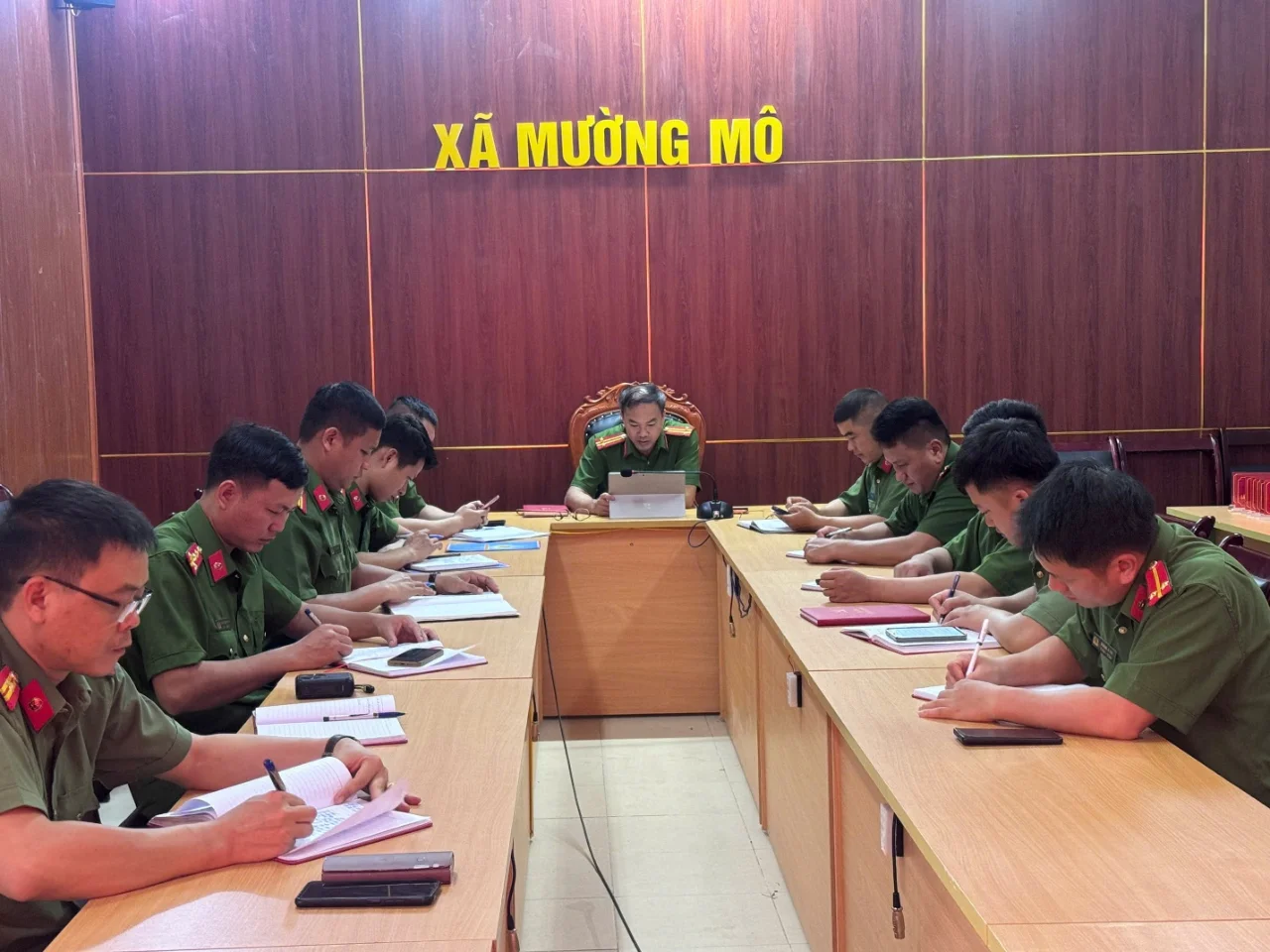 Công an xã Mường Mô tích cực chuẩn bị các hoạt động hướng tới kỉ niệm 80 năm Ngày toàn quốc kháng chiến
