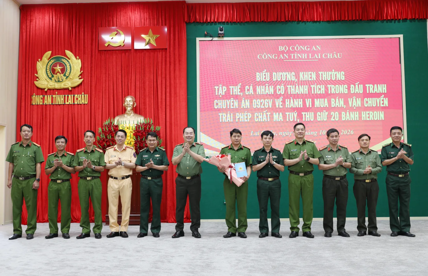 Biểu dương, khen thưởng các tập thể, cá nhân phá thành công Chuyên án 0926V